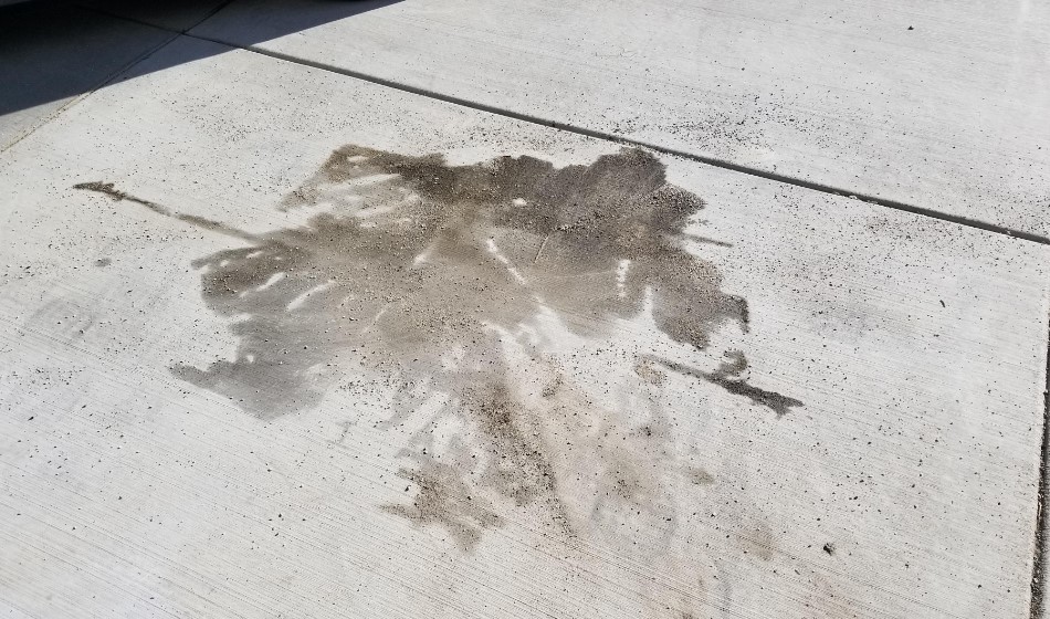 How to Remove Oil Stains From Concrete